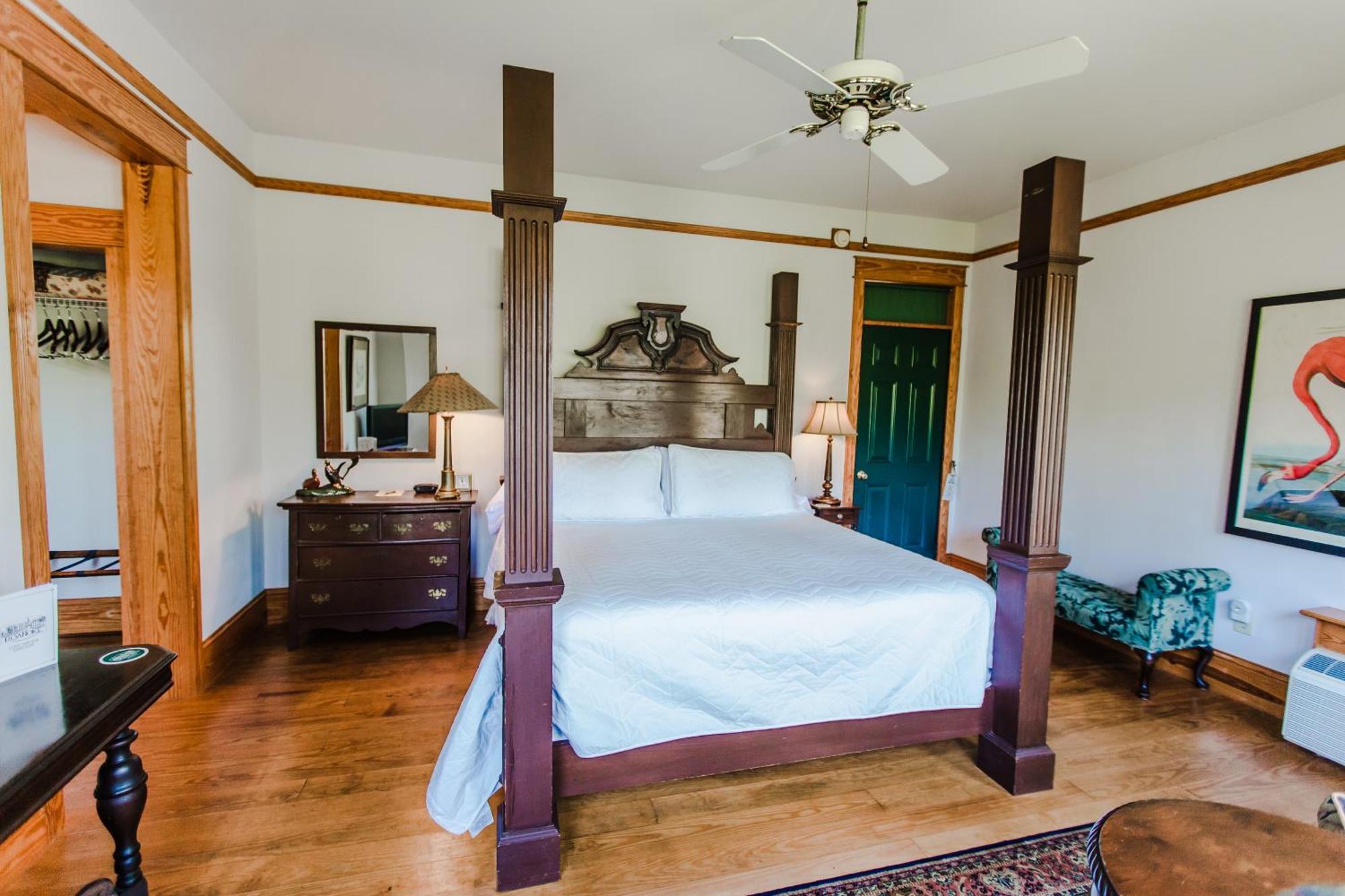 Roanoke Island Inn Мантео Номер фото